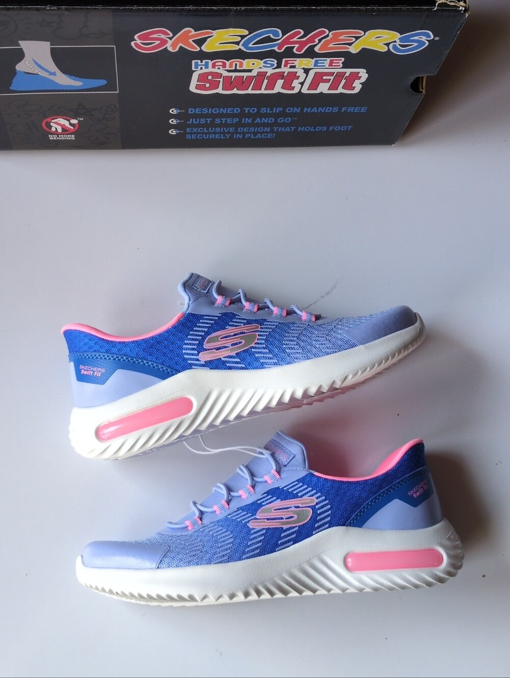 NIB Skechers Swift Fit Girls Hands Free Sneaker Shoes Sz 4 Blue pink Purple